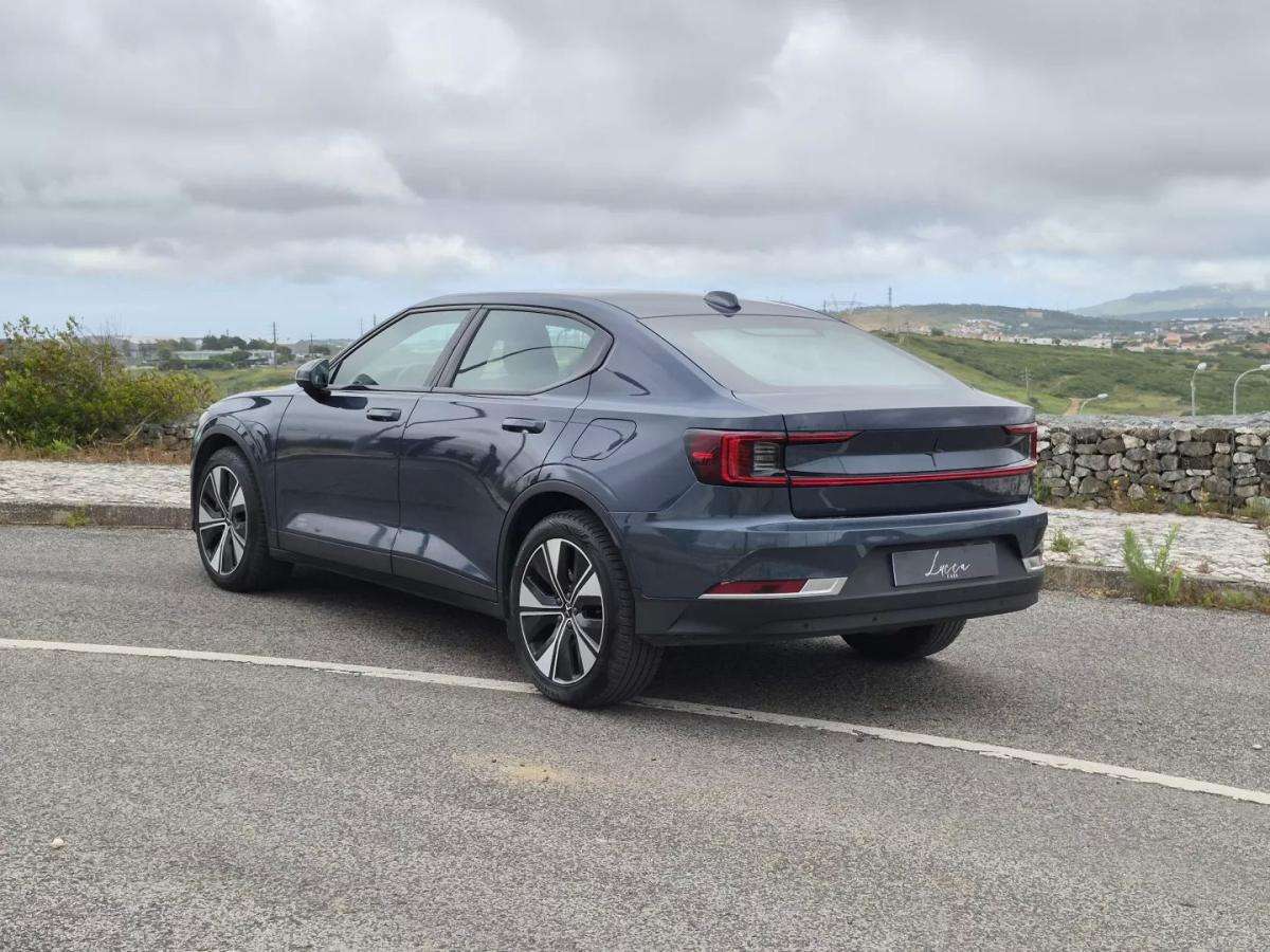 polestar-2-2023-eletrico-200cc