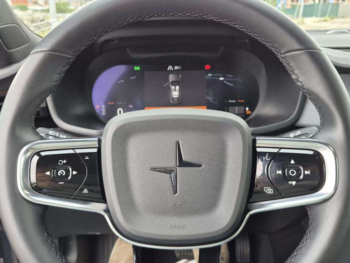 polestar-2-2023-eletrico-200cc