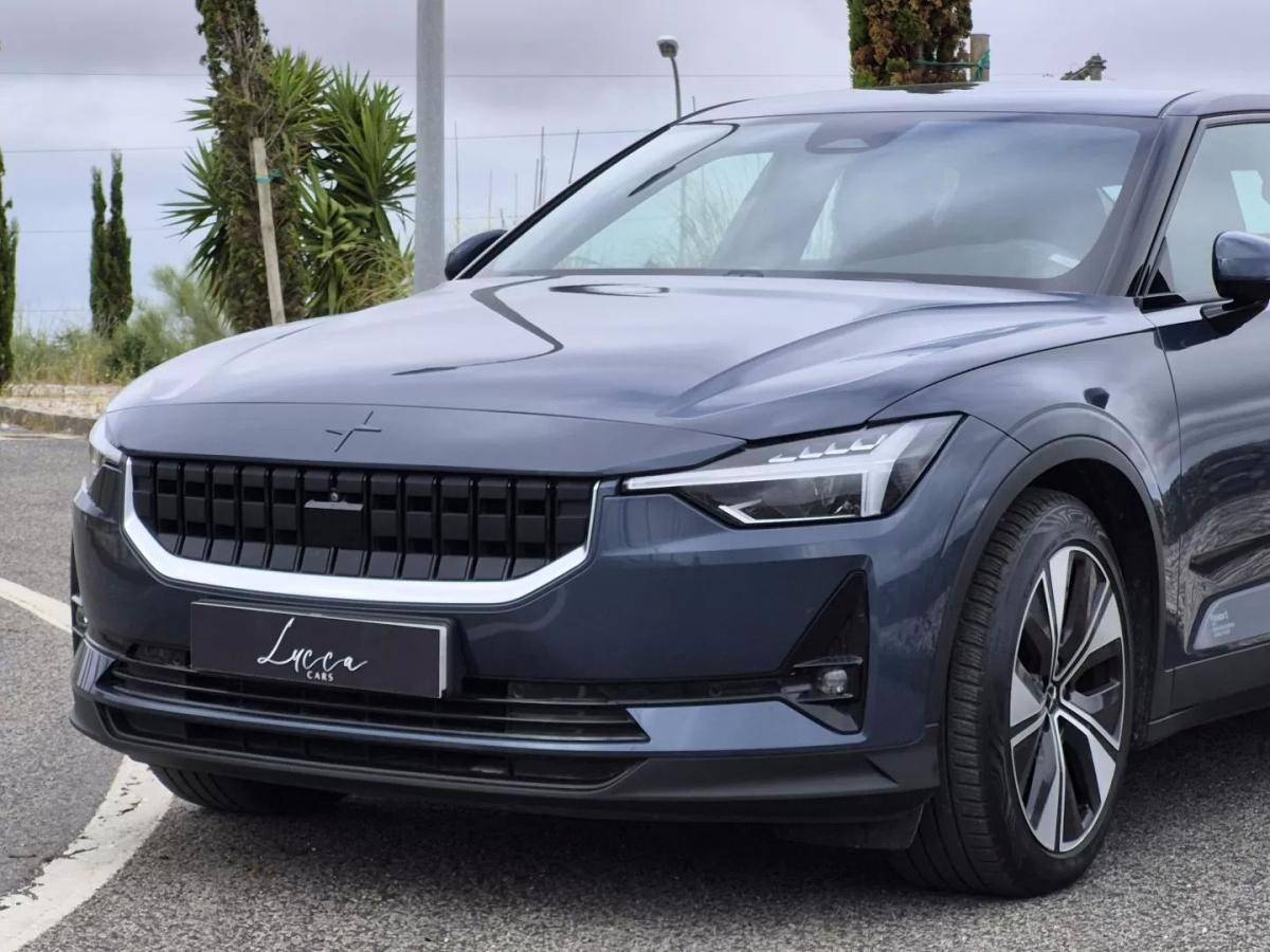 polestar-2-2023-eletrico-200cc