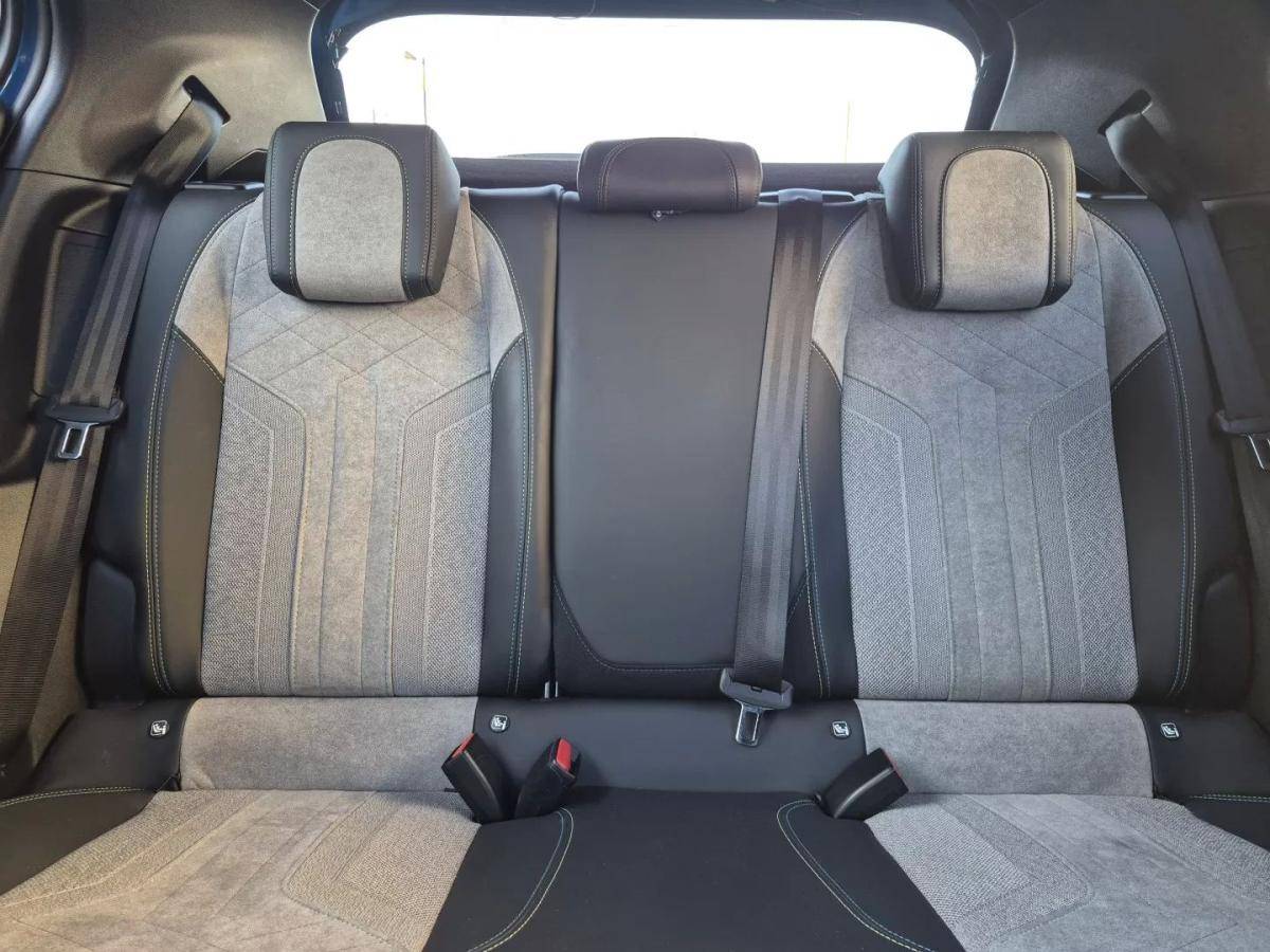 peugeot-e-2008-2021-eletrico-0cc
