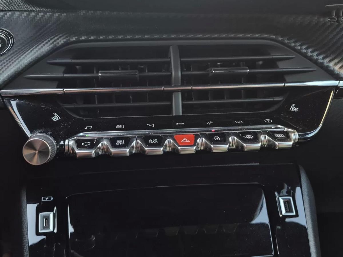 peugeot-e-2008-2021-eletrico-0cc