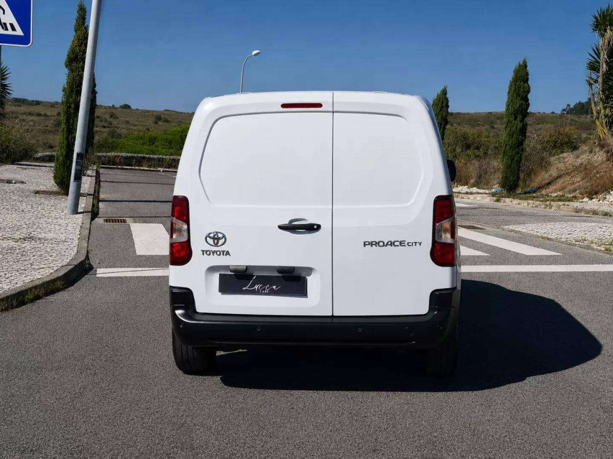 toyota-proace-city-2023-diesel-1499cc