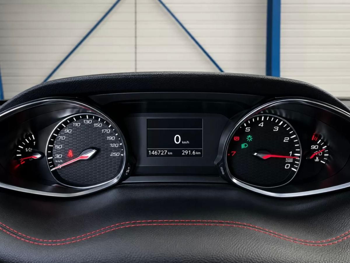 peugeot-308-2016-gasolina-1598cc