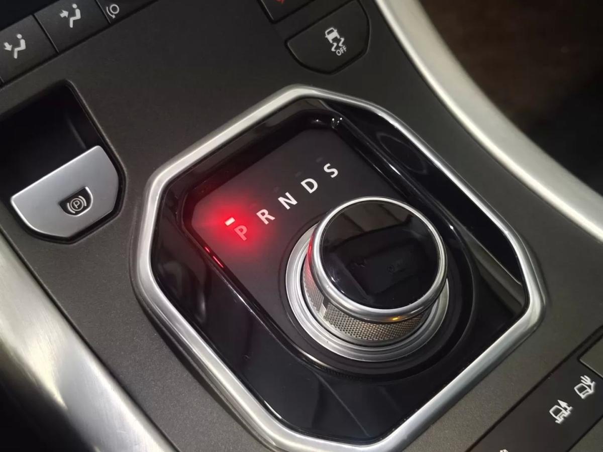 land-rover-range-rover-evoque-2015-diesel-2179cc