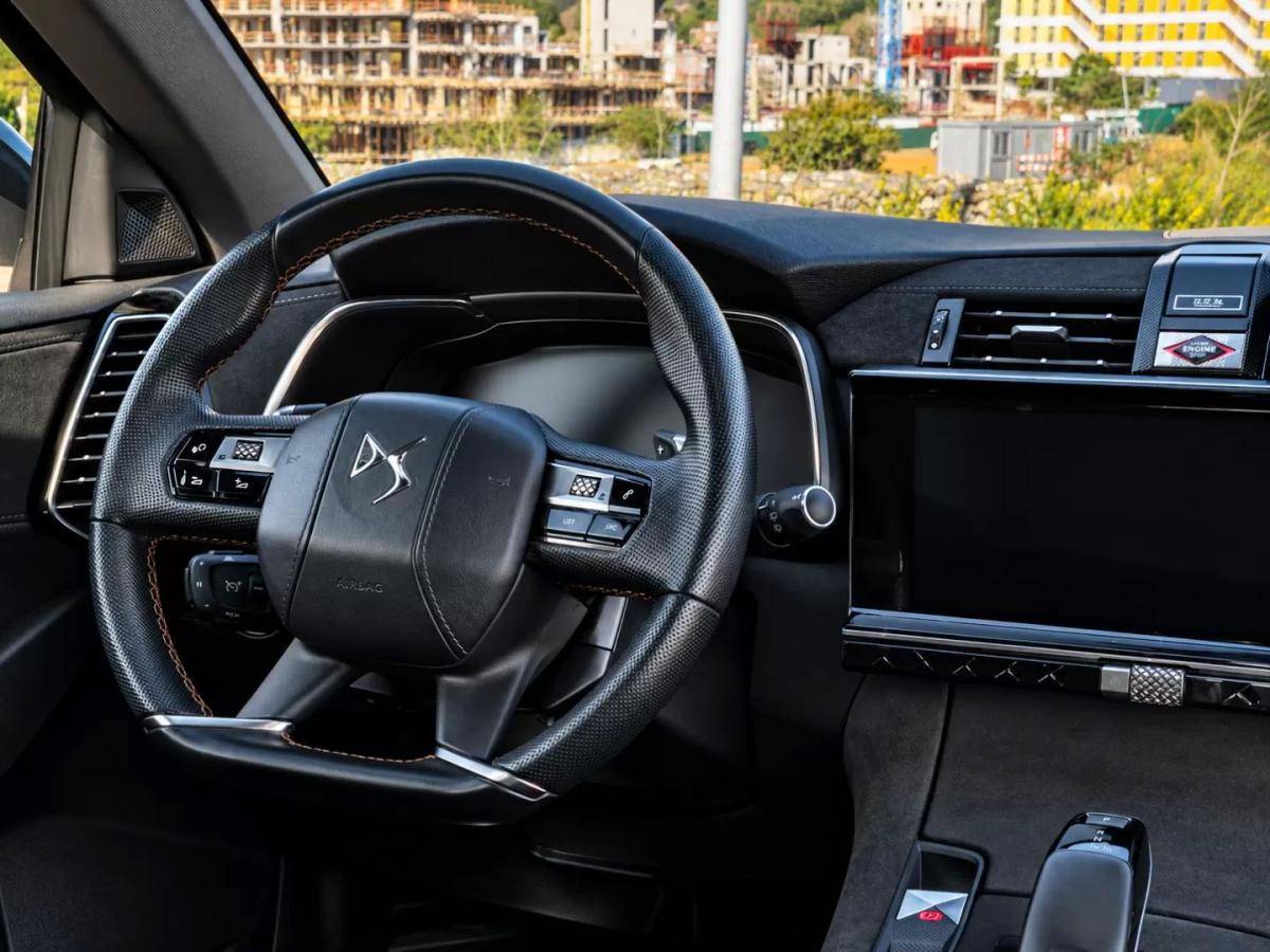ds-ds-7-crossback-2022-hibrido-1598cc