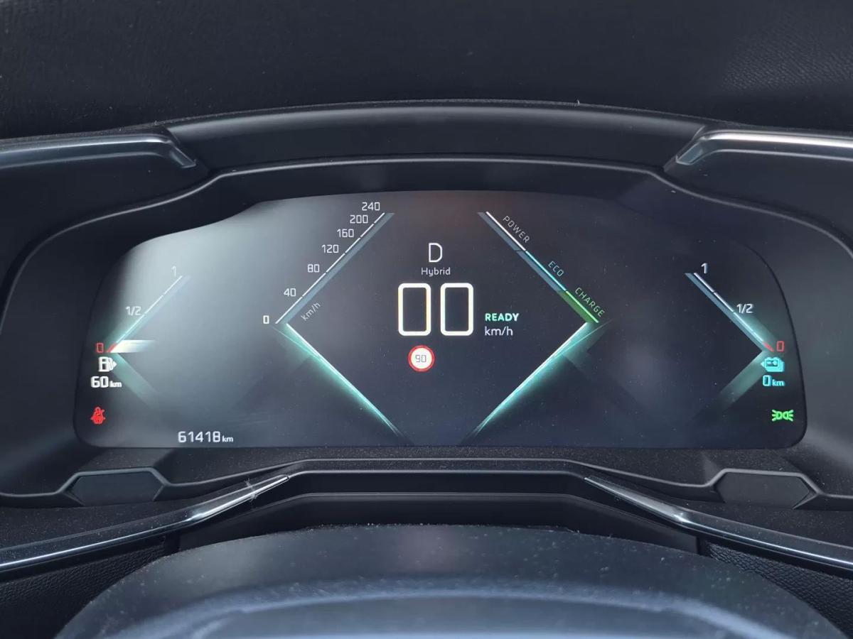 ds-ds-7-crossback-2022-hibrido-1598cc