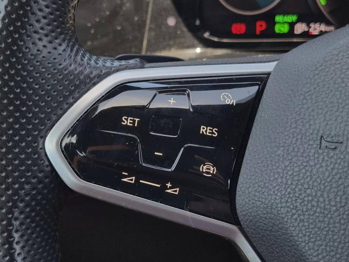 volkswagen-golf-2020-hibrido-1395cc