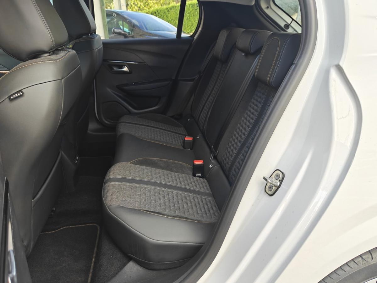 peugeot-208-2022-gasolina-1199cc