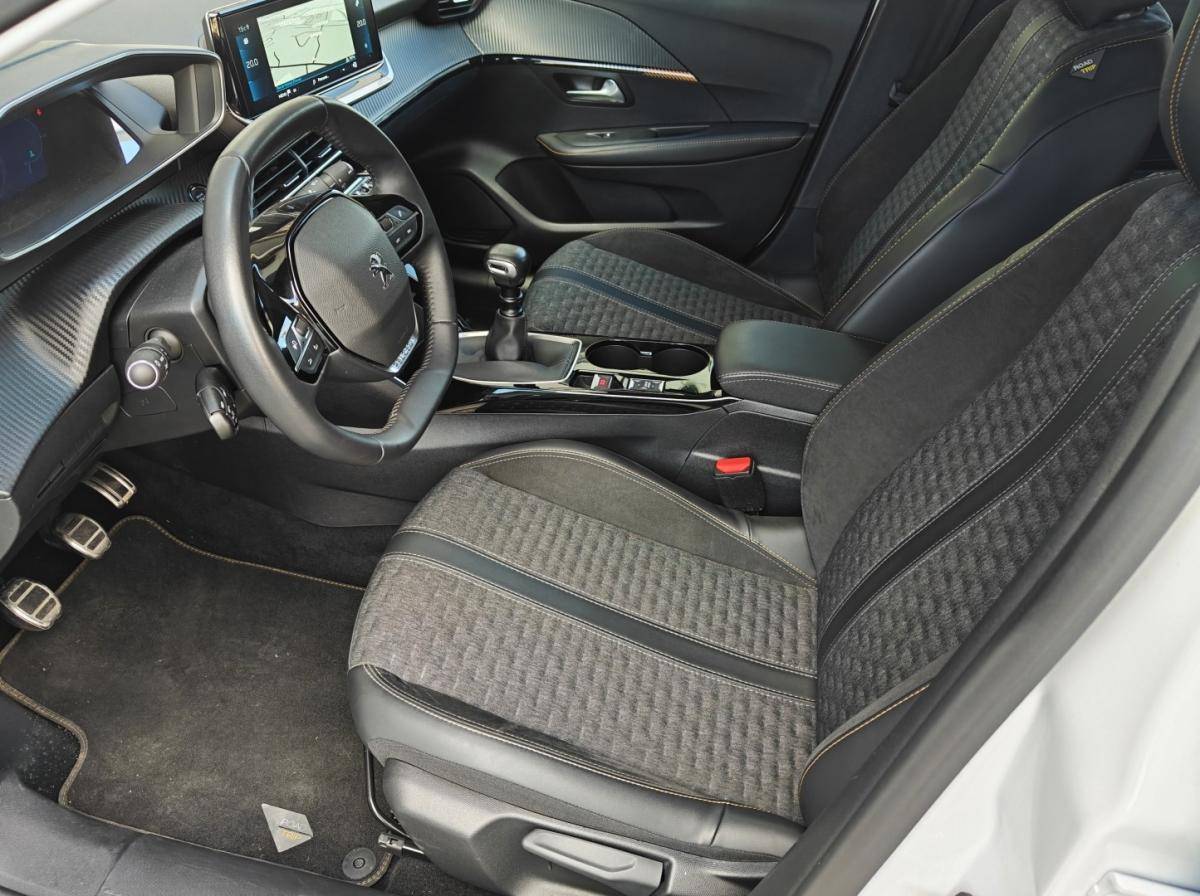 peugeot-208-2022-gasolina-1199cc