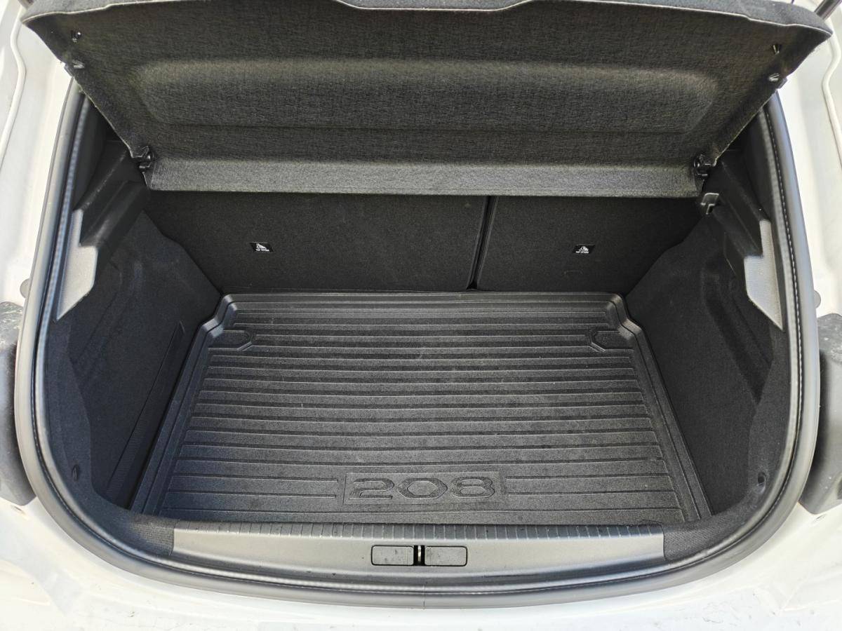 peugeot-208-2022-gasolina-1199cc