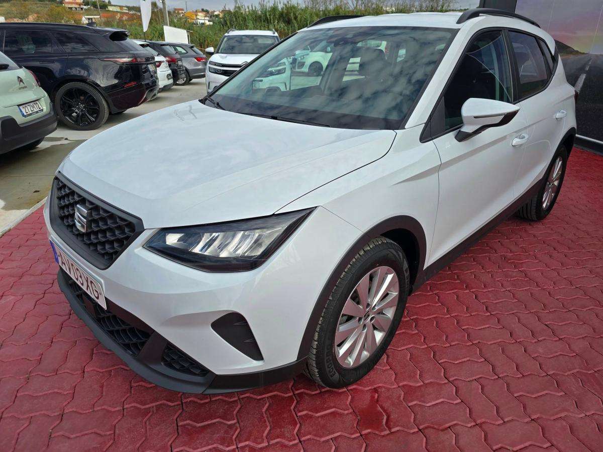 seat-arona-2023-gasolina-999cc