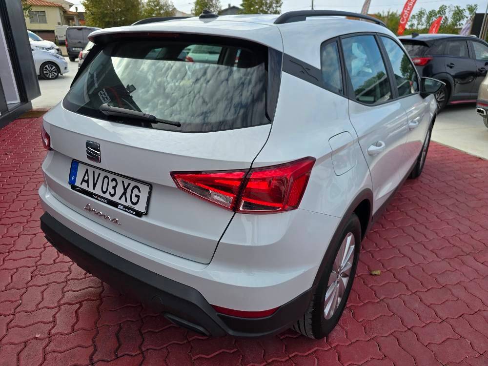 seat-arona-2023-gasolina-999cc