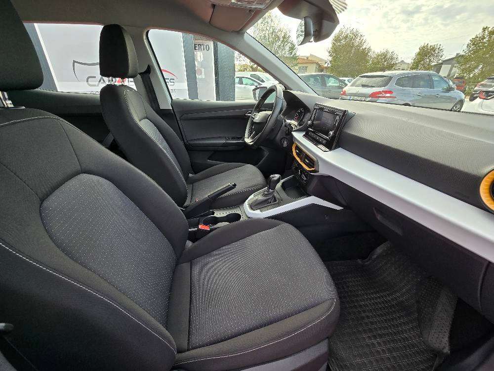seat-arona-2023-gasolina-999cc