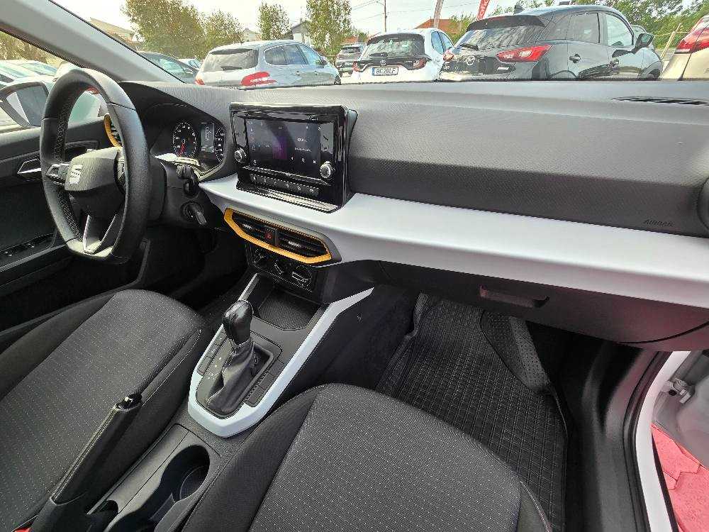seat-arona-2023-gasolina-999cc