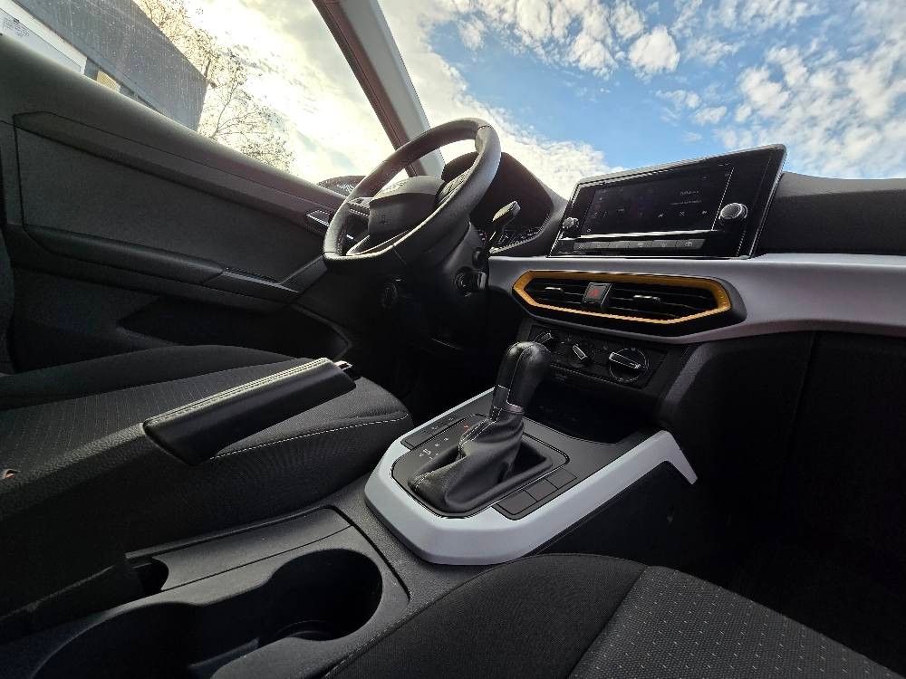 seat-arona-2023-gasolina-999cc