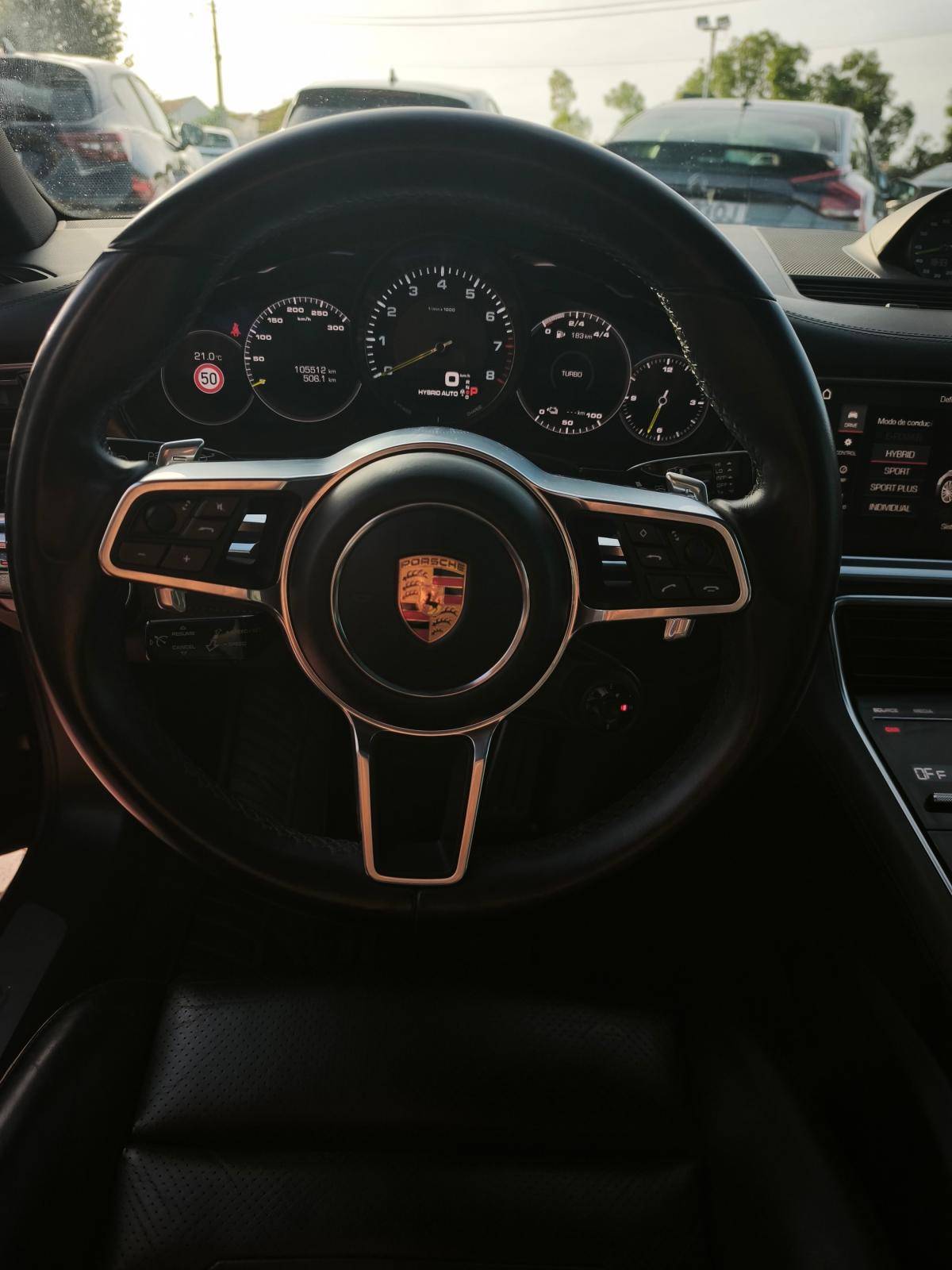 porsche-panamera-2018-hibrido-a-gasolina-2894cc