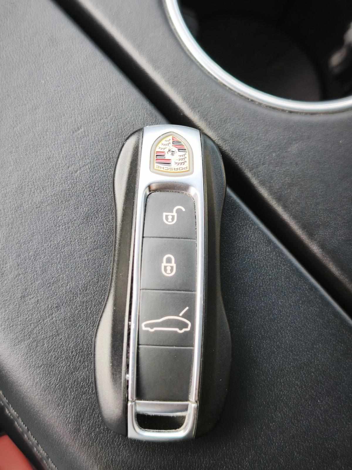 porsche-panamera-2018-hibrido-a-gasolina-2894cc