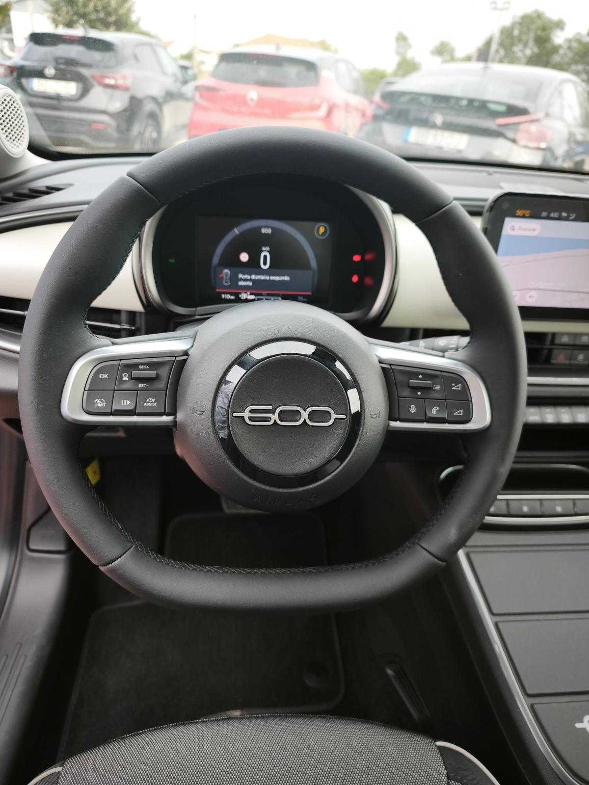 fiat-600-2026-gasolina-1199cc