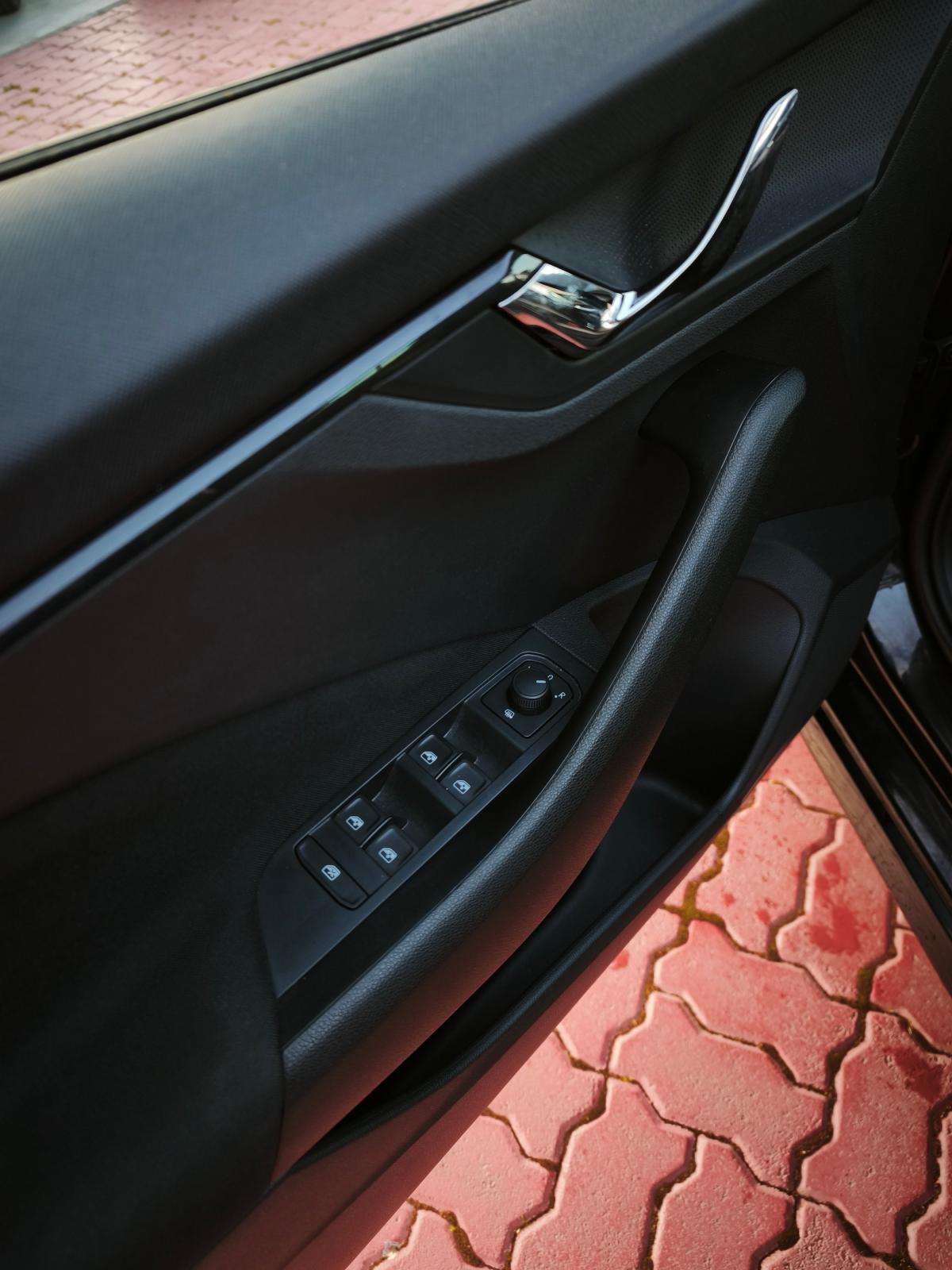 skoda-kamiq-2024-gasolina-999cc