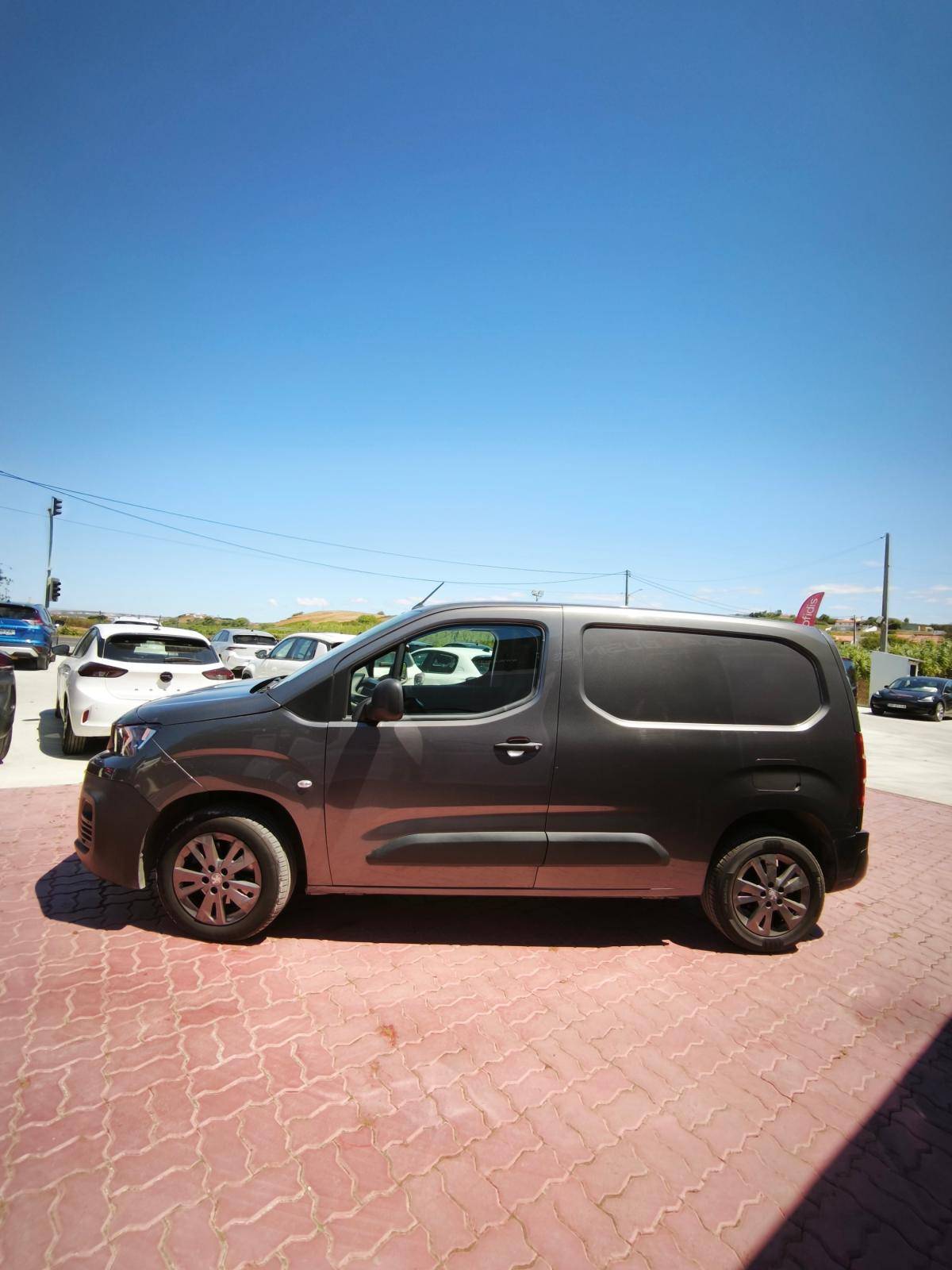 peugeot-partner-2022-diesel-1499cc