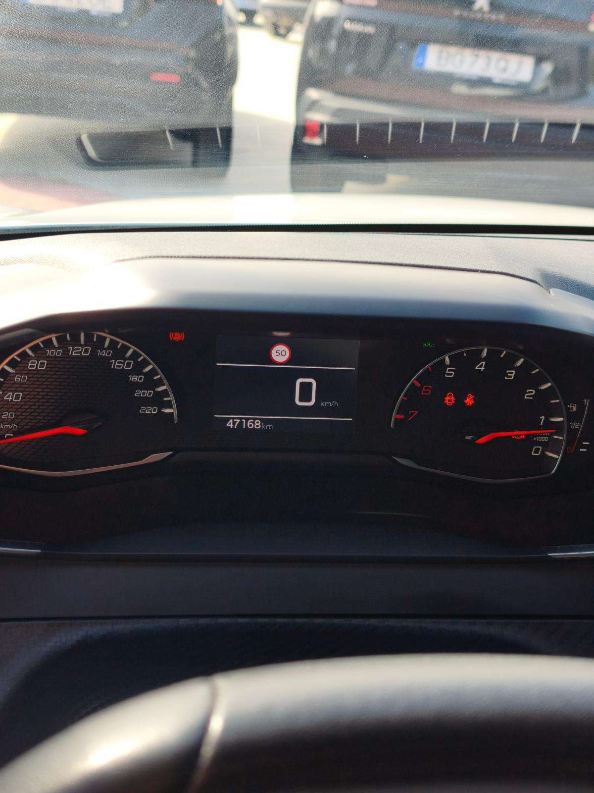 peugeot-208-2024-gasolina-1199cc
