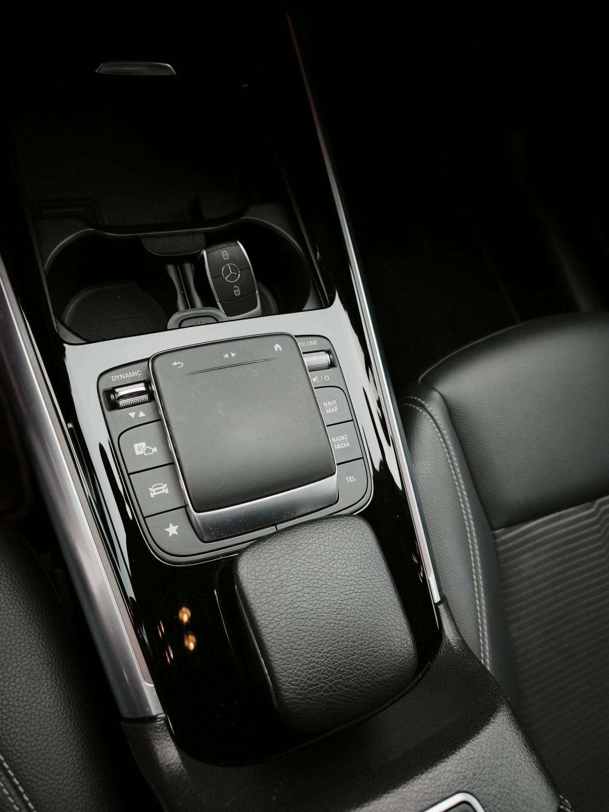 mercedes-benz-gla-2022-hibrido-a-gasolina-1332cc