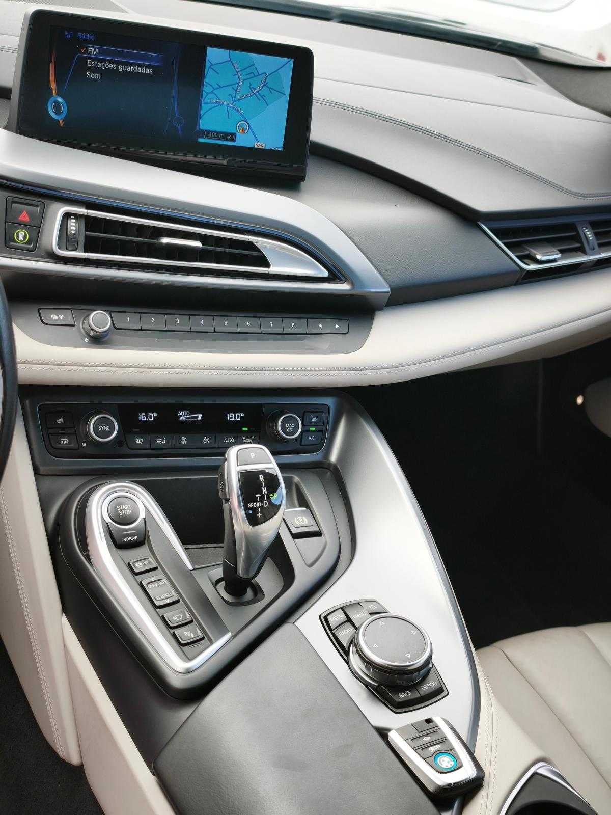 bmw-i8-2016-hibrido-a-gasolina-1499cc