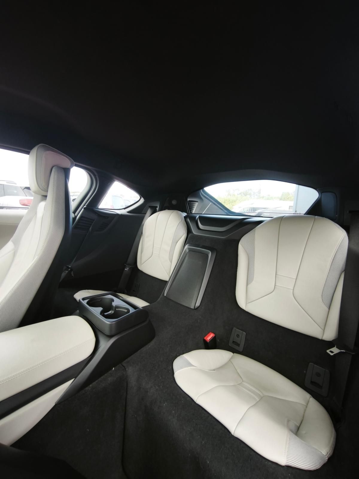 bmw-i8-2016-hibrido-a-gasolina-1499cc