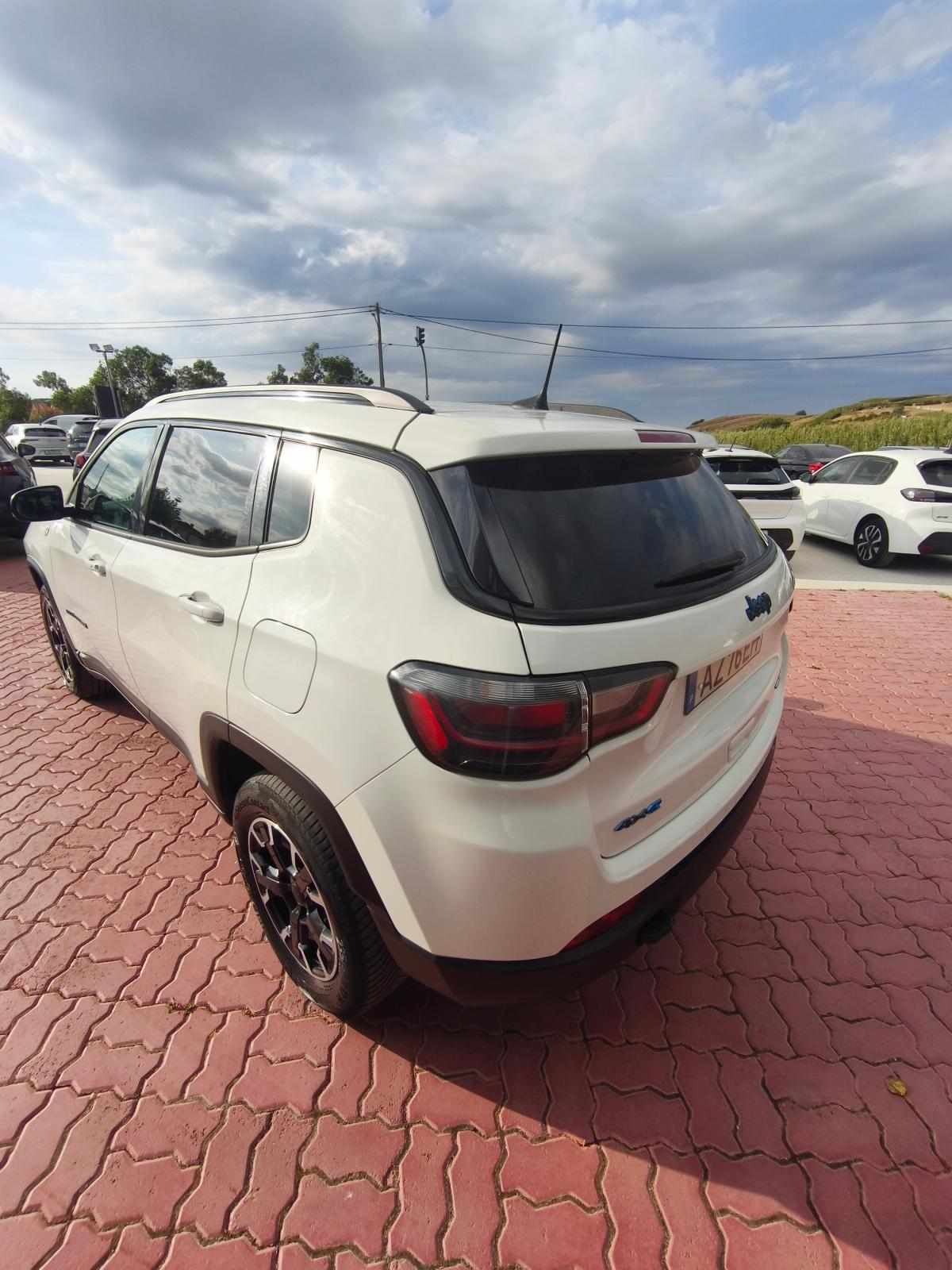 jeep-compass-2023-hibrido-a-gasolina-1332cc