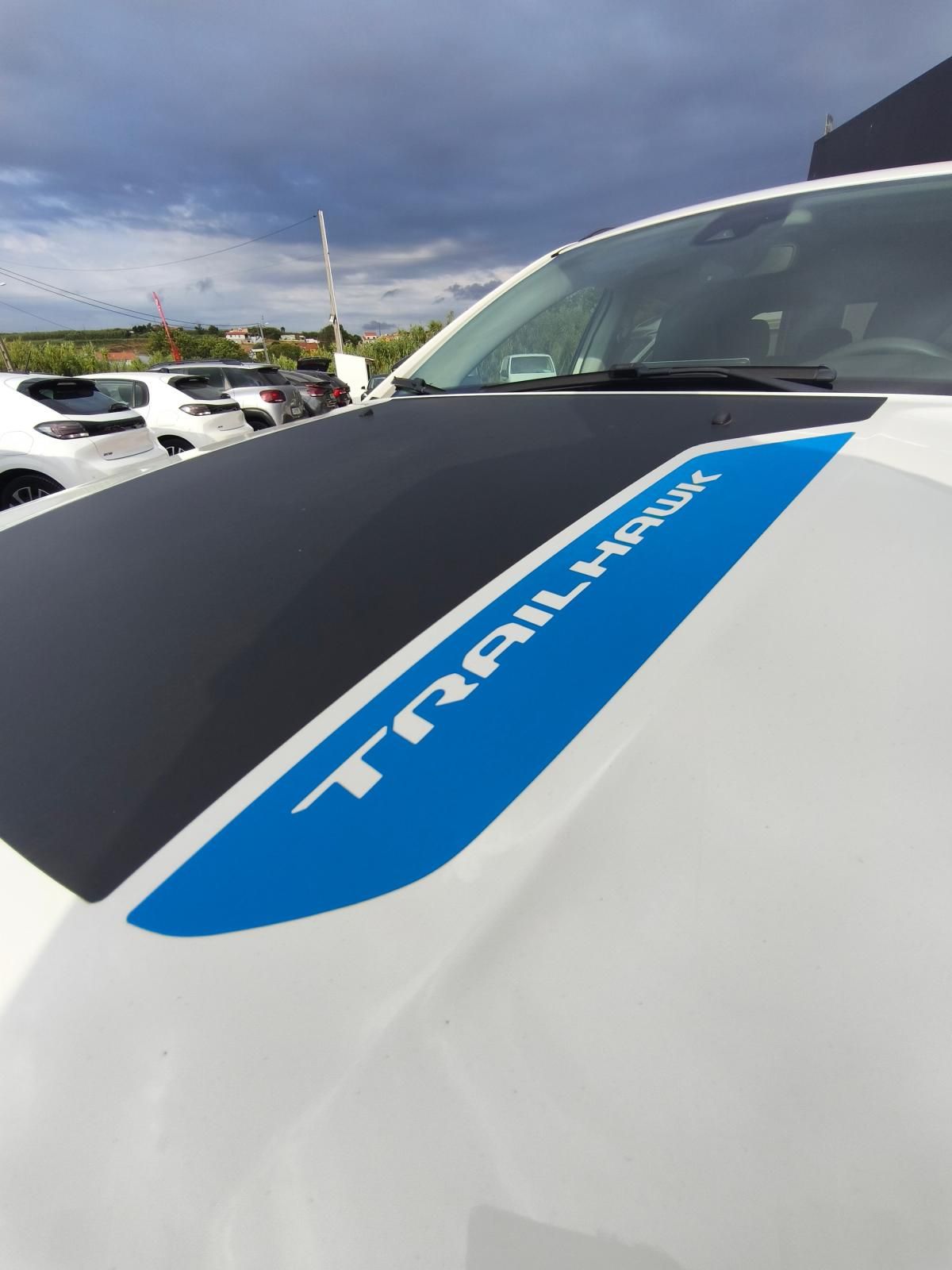 jeep-compass-2023-hibrido-a-gasolina-1332cc
