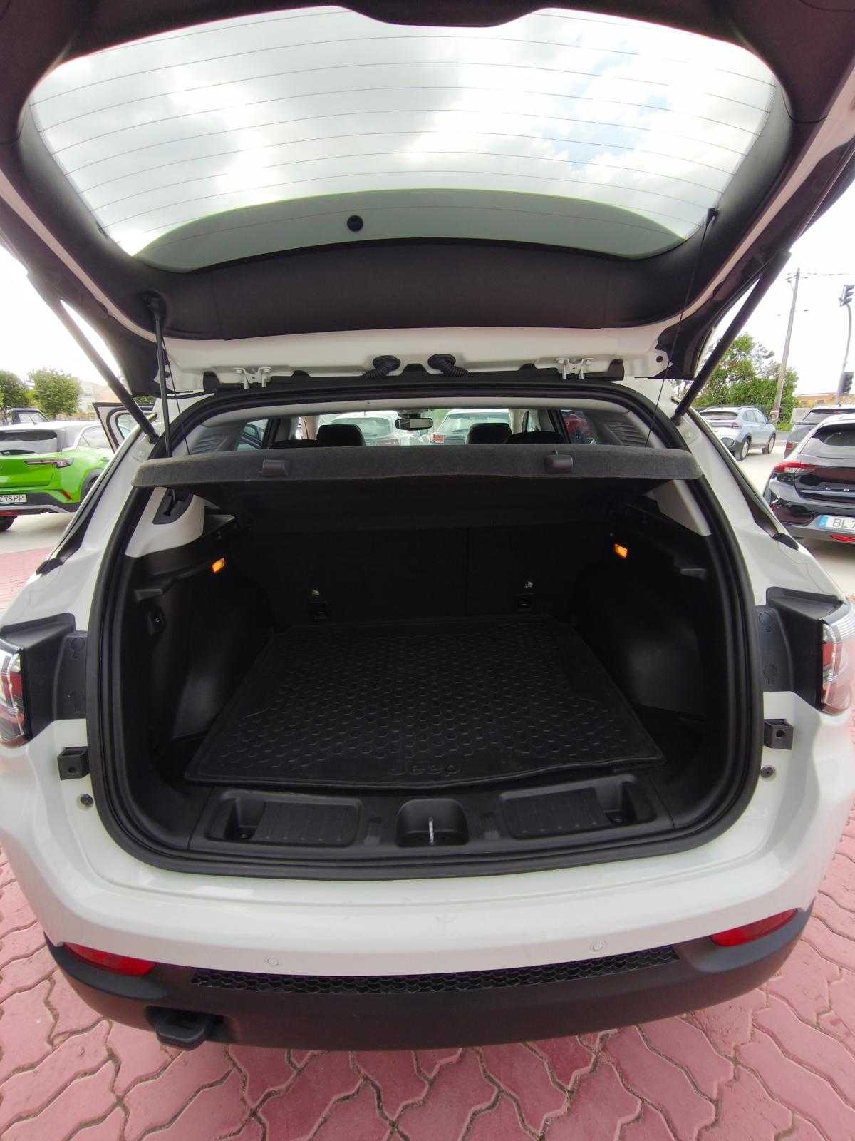 jeep-compass-2023-hibrido-a-gasolina-1332cc