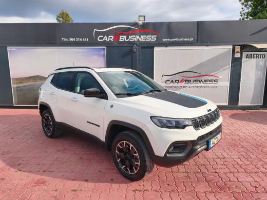 jeep-compass-2023-hibrido-a-gasolina-1332cc