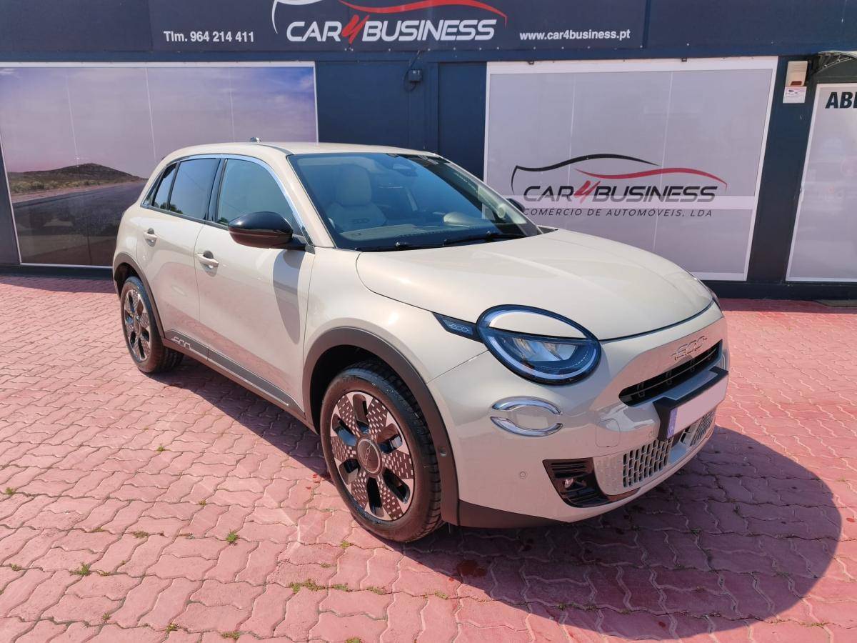 fiat-600-2026-gasolina-1199cc