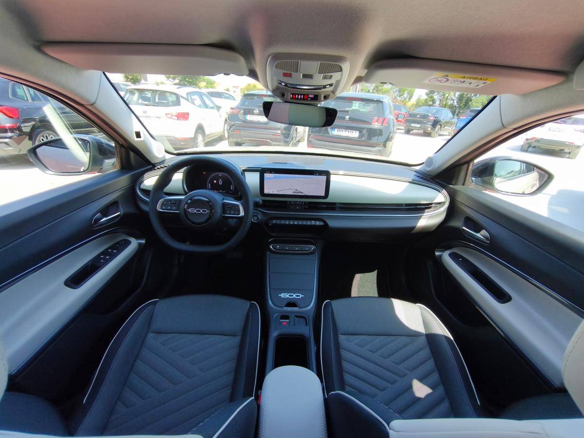 fiat-600-2026-gasolina-1199cc