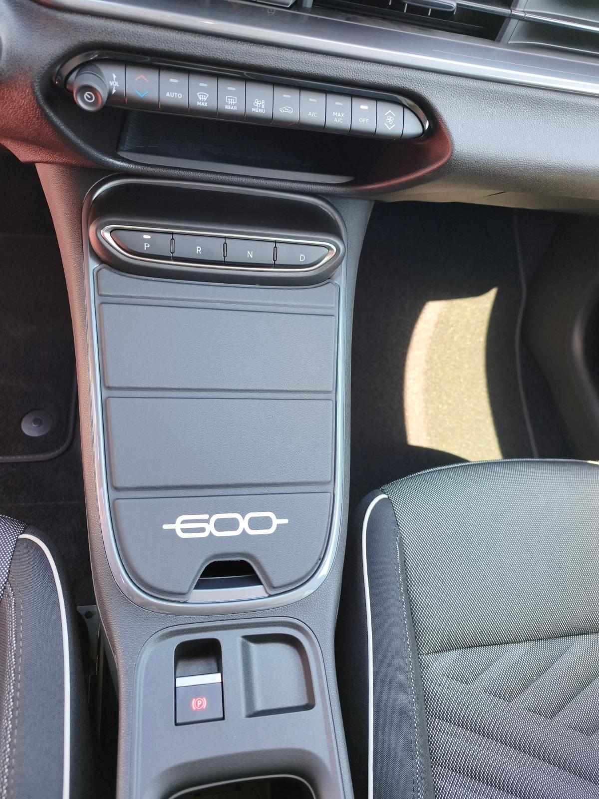 fiat-600-2026-gasolina-1199cc