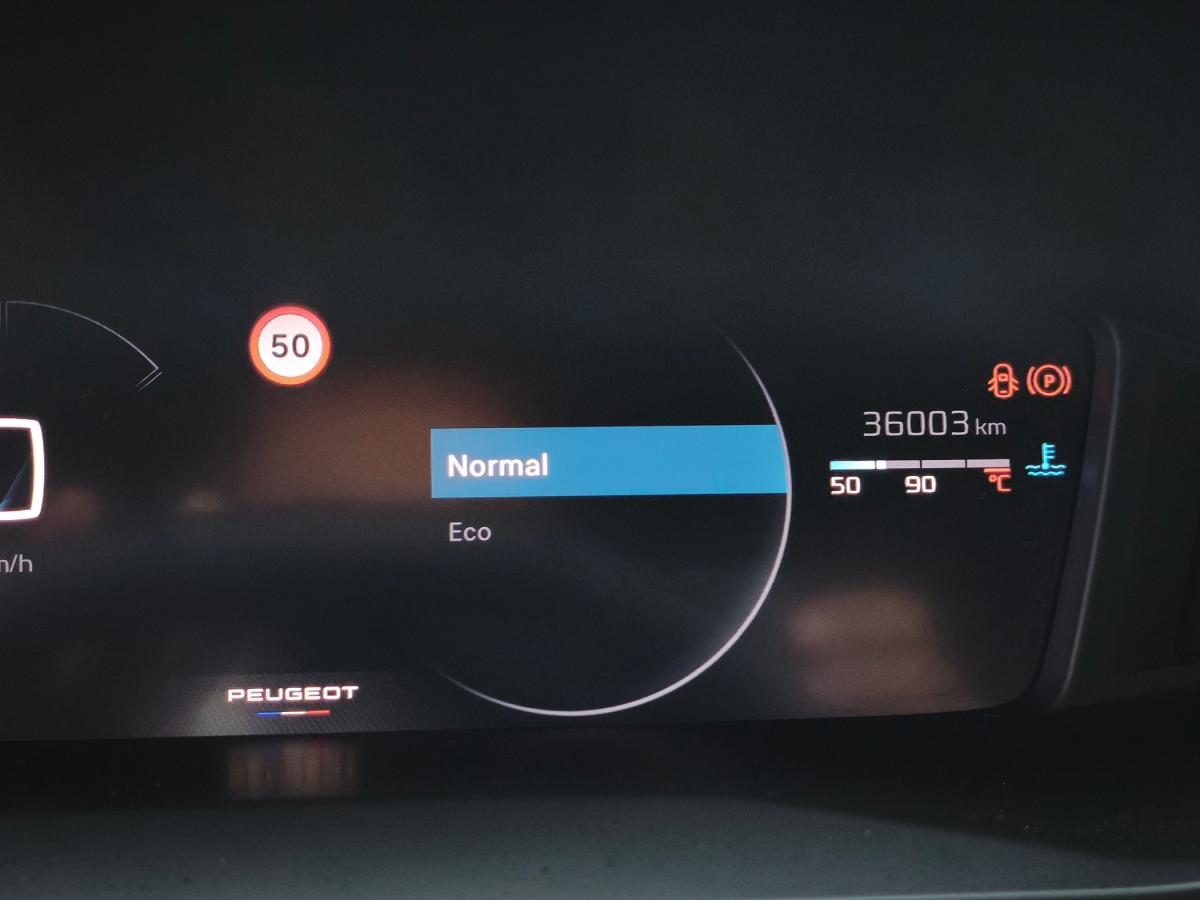 peugeot-2008-2024-gasolina-1199cc