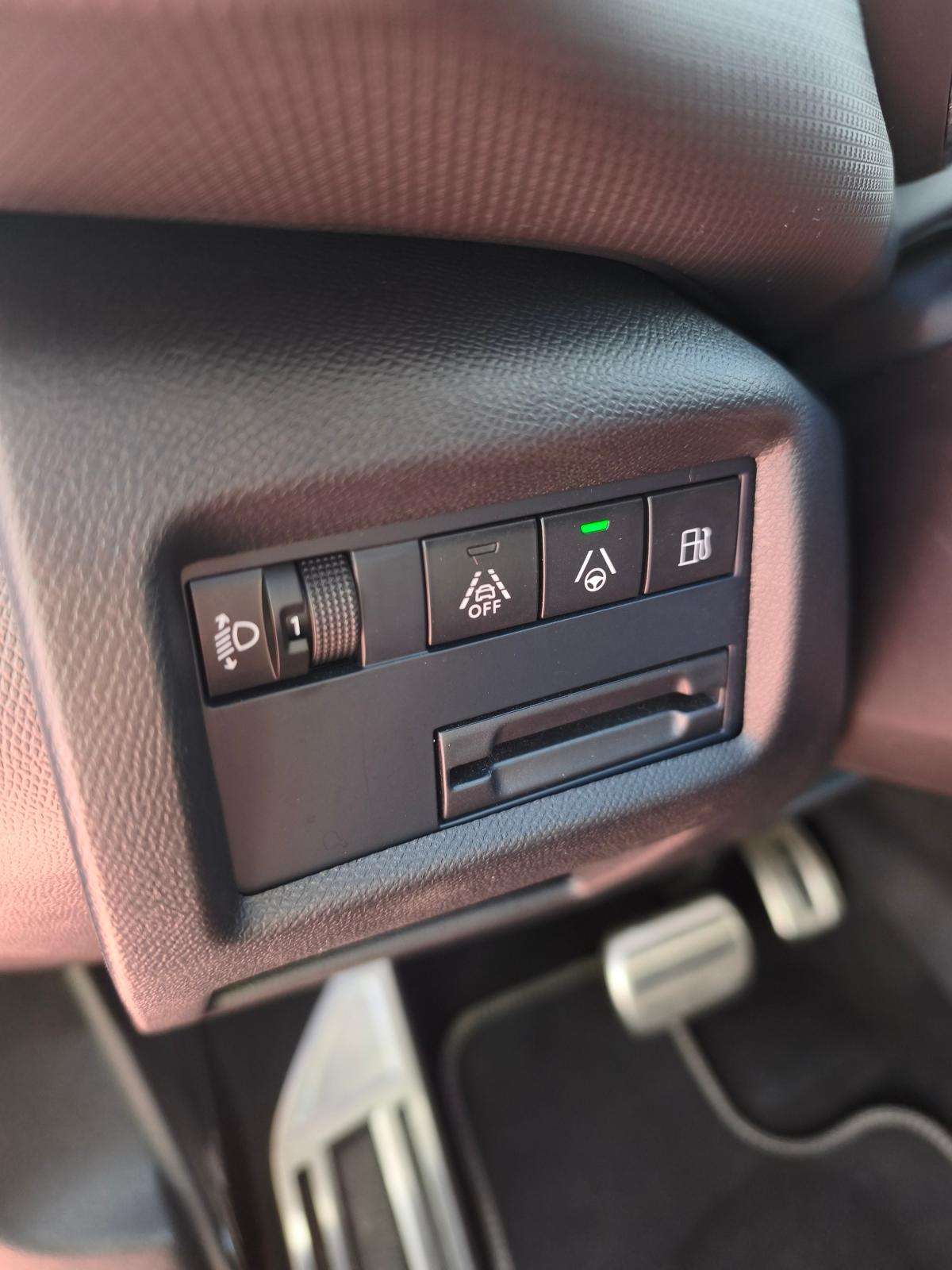 citroen-c5-aircross-2023-hibrido-a-gasolina-1598cc