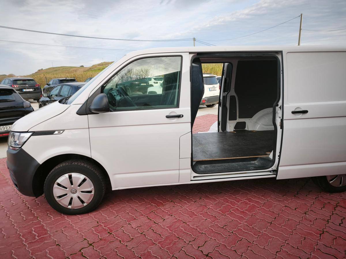 volkswagen-transporter-2022-diesel-1968cc