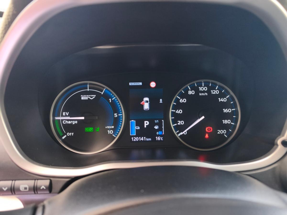 mitsubishi-eclipse-cross-2022-hibrido-a-gasolina-2360cc