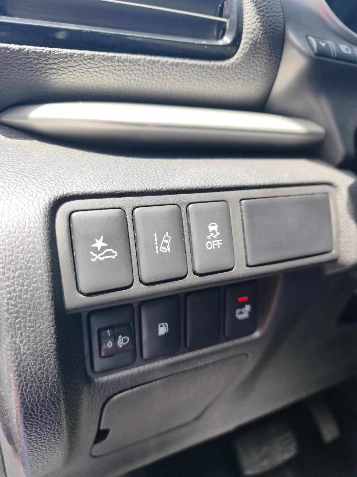 mitsubishi-eclipse-cross-2022-hibrido-a-gasolina-2360cc
