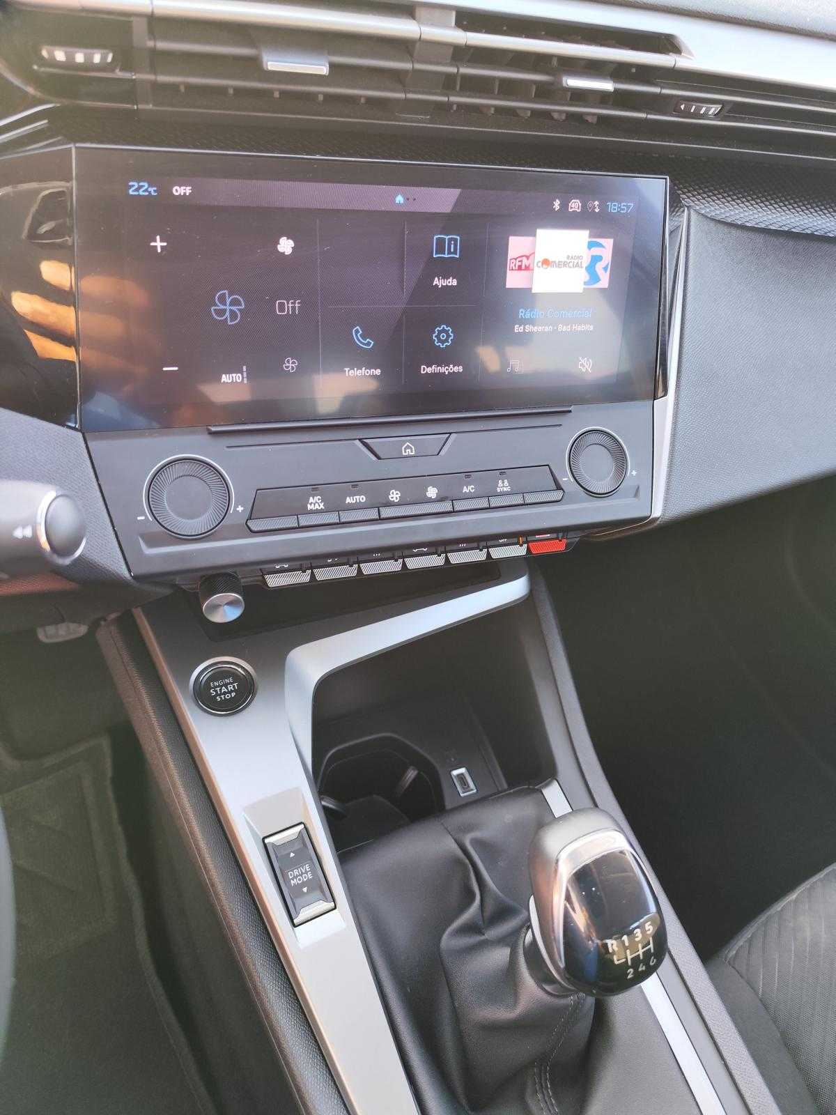 peugeot-308-2023-gasolina-1199cc