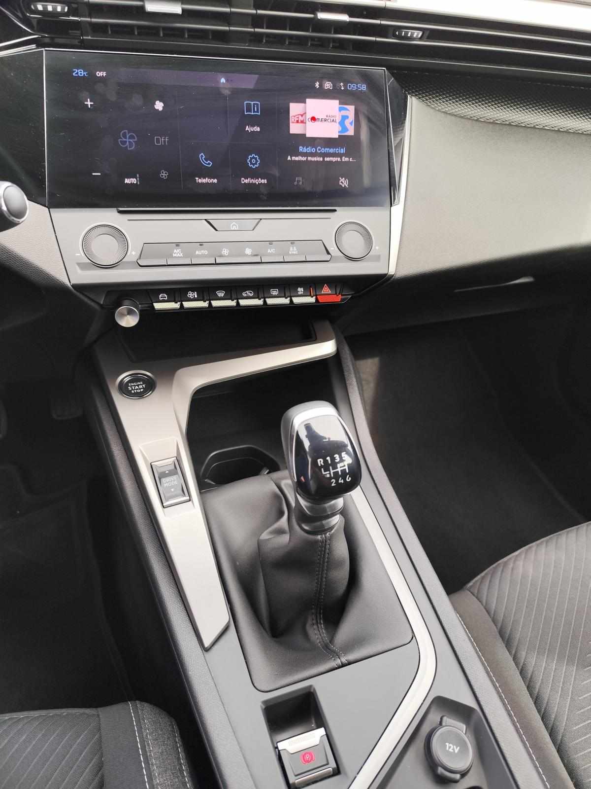 peugeot-308-2023-gasolina-1199cc