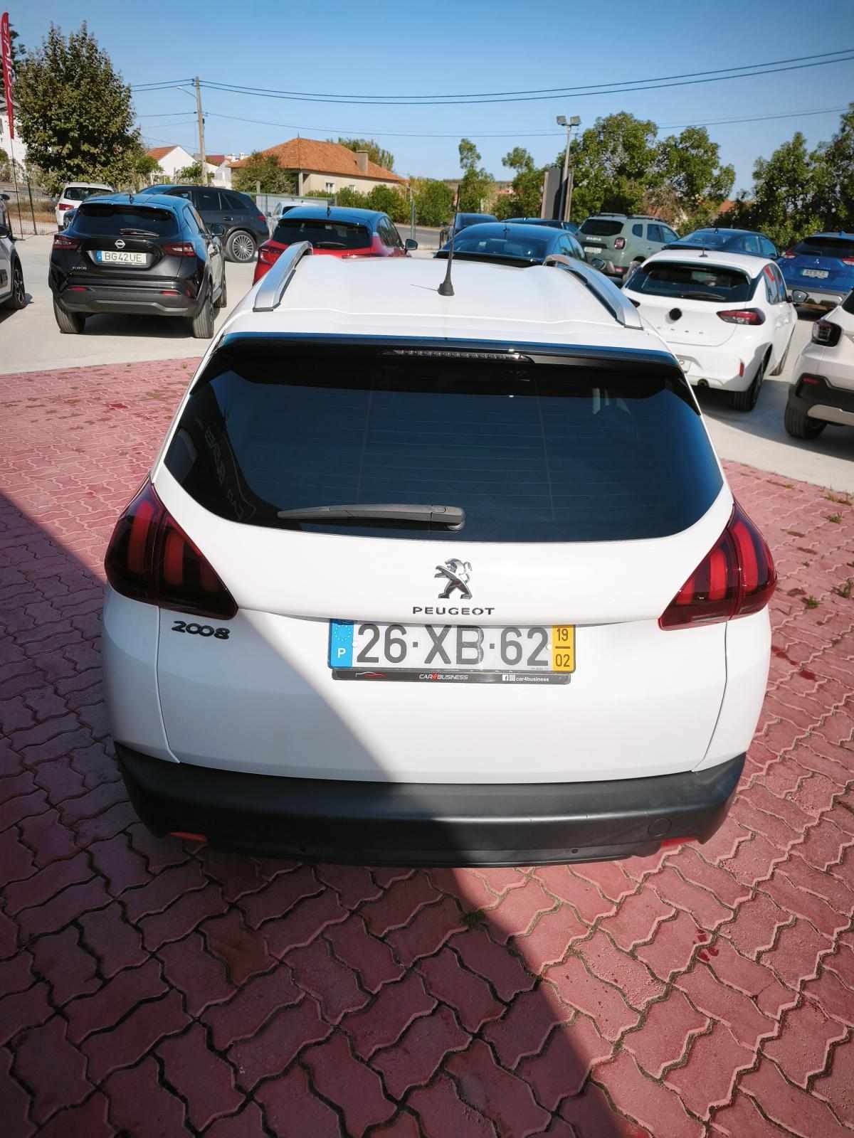peugeot-2008-2019-gasolina-1199cc