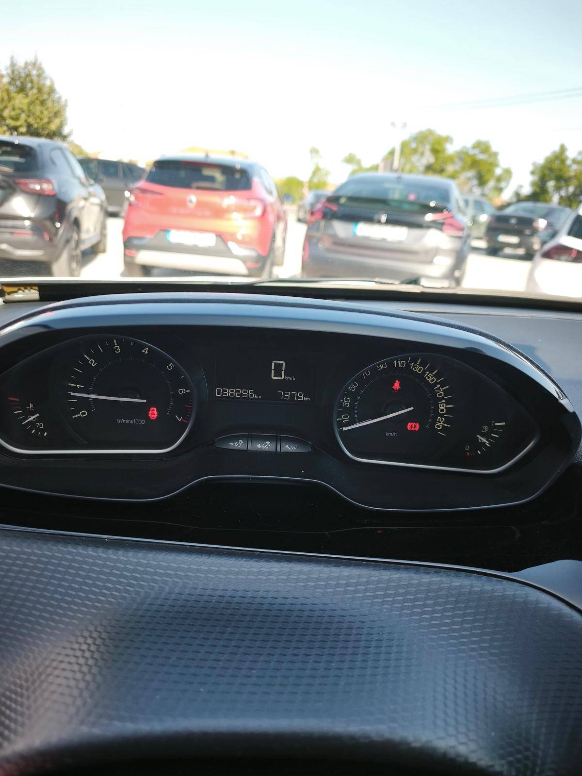 peugeot-2008-2019-gasolina-1199cc