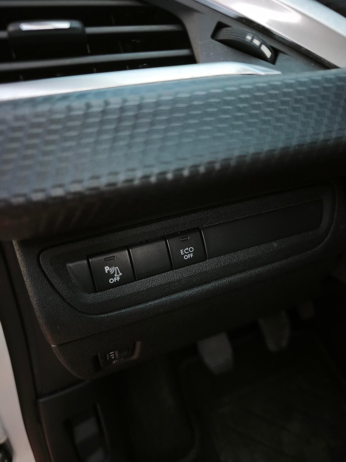 peugeot-2008-2019-gasolina-1199cc
