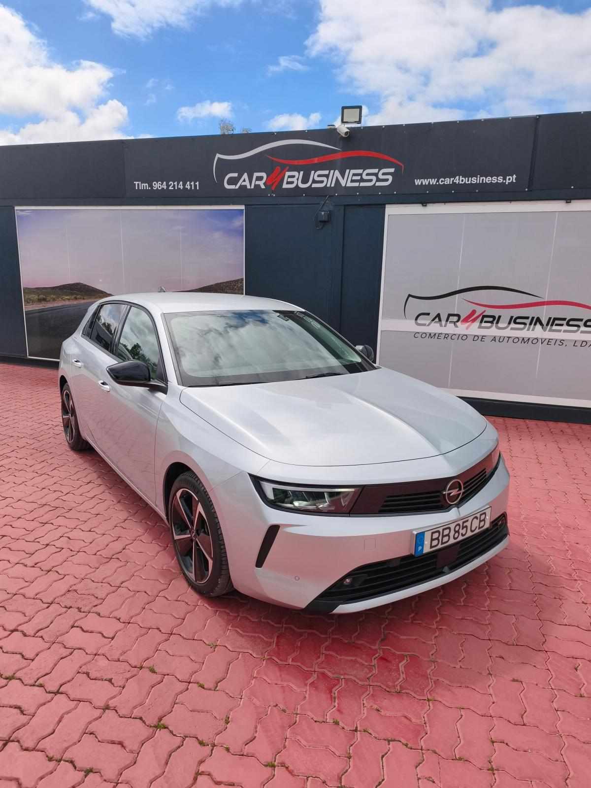 opel-astra-2023-gasolina-1199cc