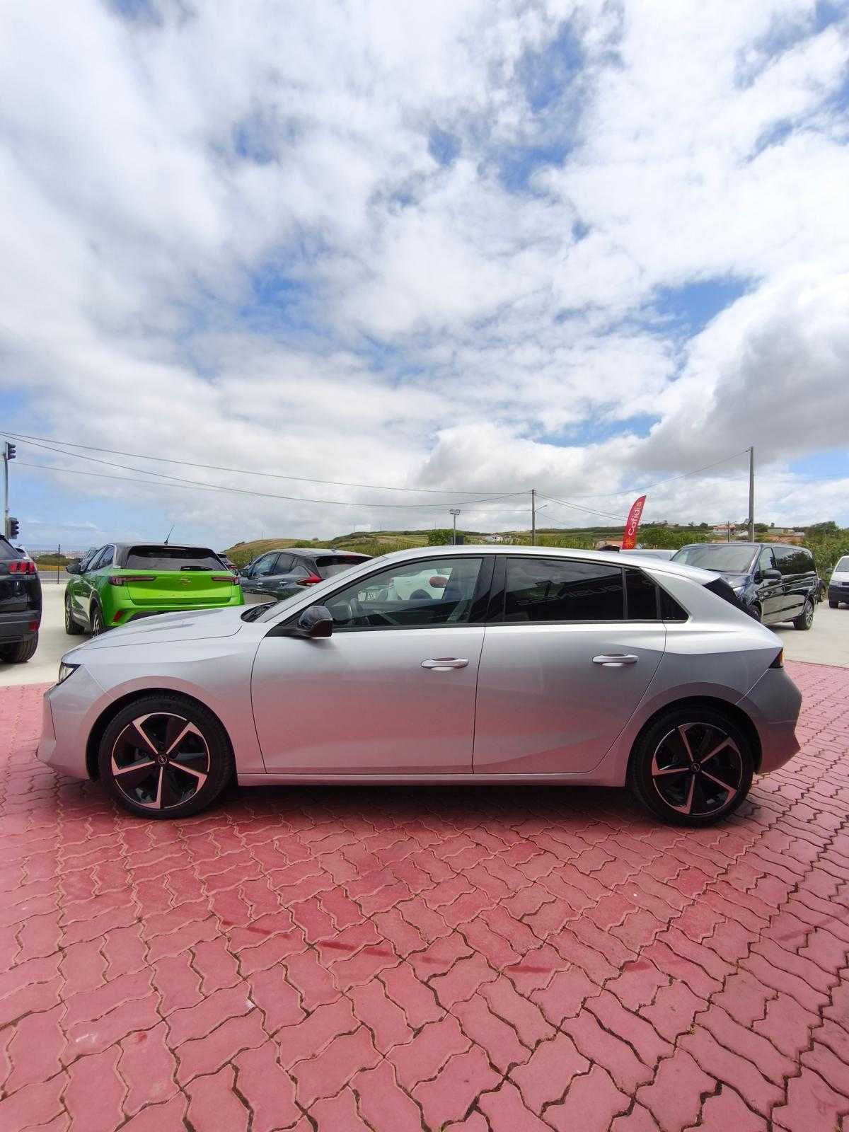 opel-astra-2023-gasolina-1199cc