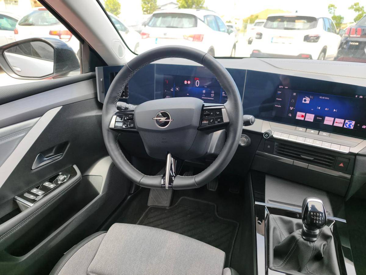 opel-astra-2023-gasolina-1199cc