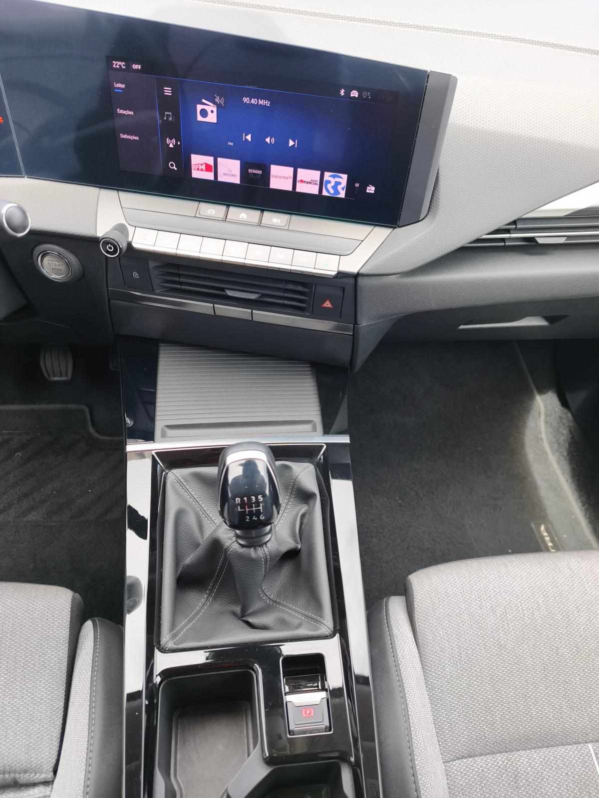 opel-astra-2023-gasolina-1199cc