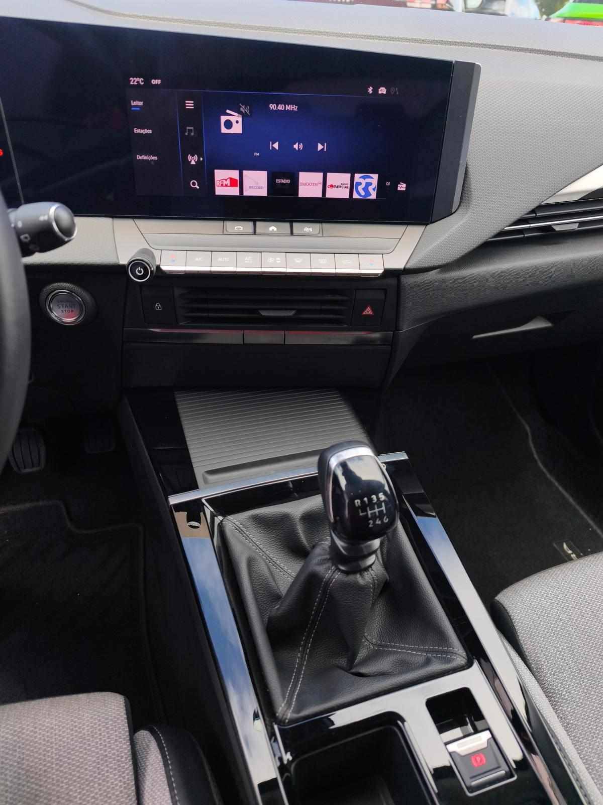 opel-astra-2023-gasolina-1199cc
